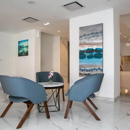 Western Larco 4* Lárnaka