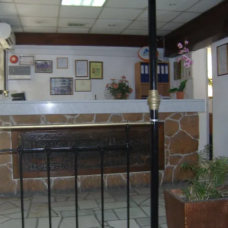 Western Larco Szálloda 4*