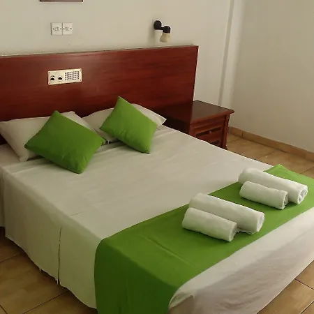 Szálloda Western Larco