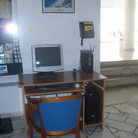 Szálloda Western Larco 4*