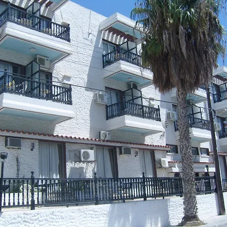 Western Larco 4* Lárnaka