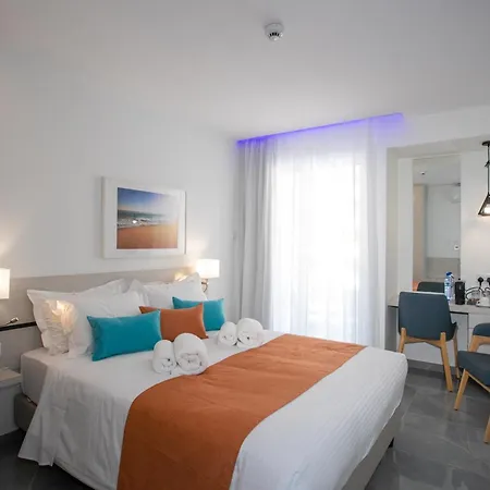 Ξενοδοχείο Western Larco 4*